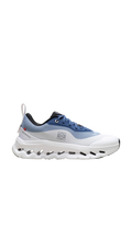 Loewe x On running
