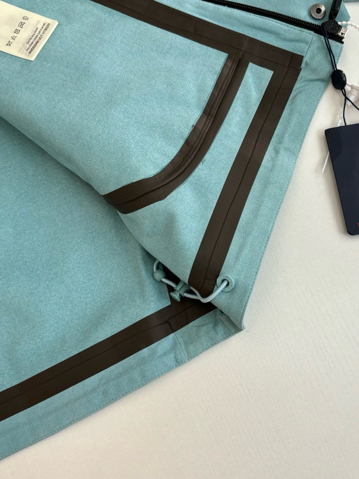 Veste imperméable en velours technique Louis Vuitton