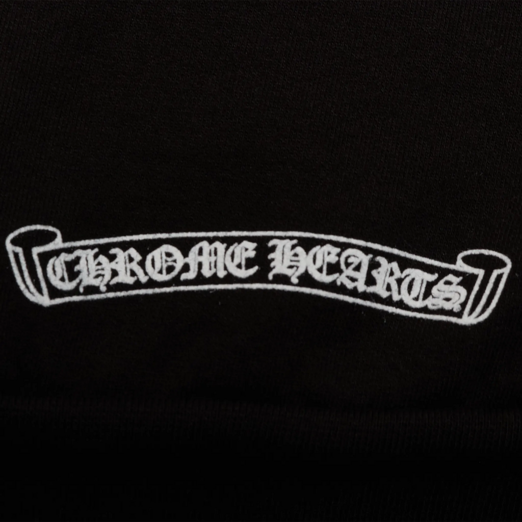 Pull Chrome Hearts